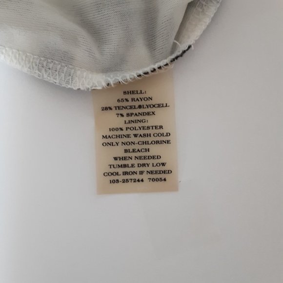 Ann Taylor Black & White animal Print Drapey Gathered detailed Top Medium Petite - Picture 6 of 6